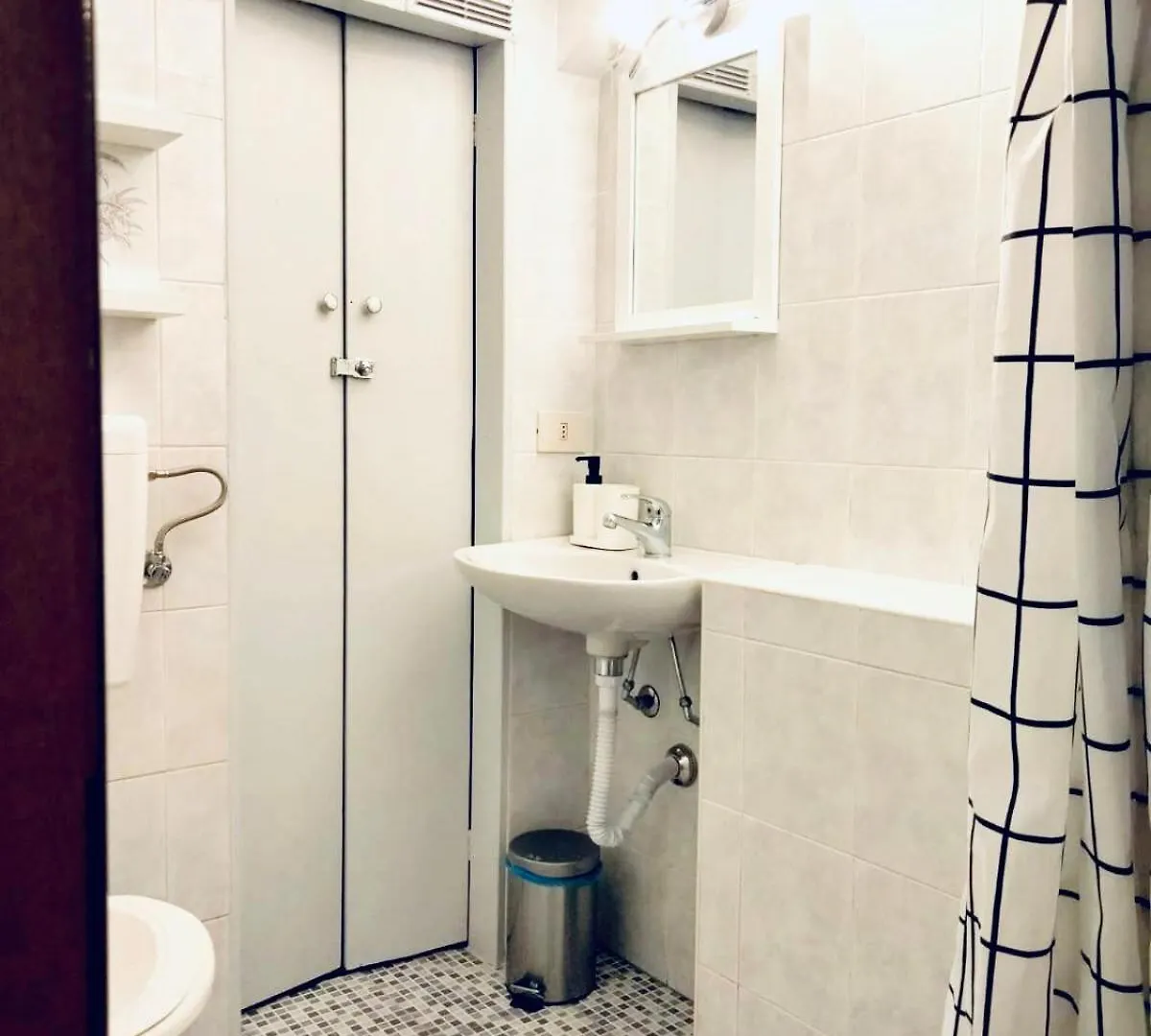 Отель La Casa Della Zia Милан Италия